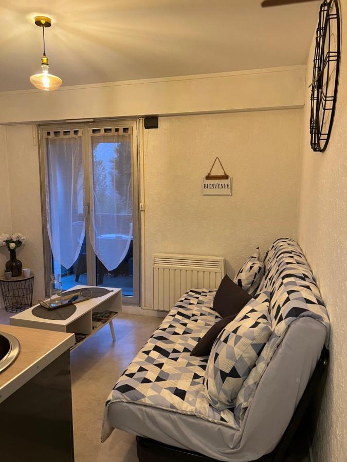 Joli Studio Avec Parking Prive Moulins  Exteriér fotografie
